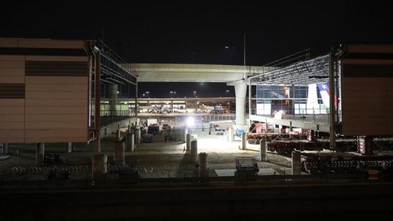 Bandara Dallas-Forth Worth